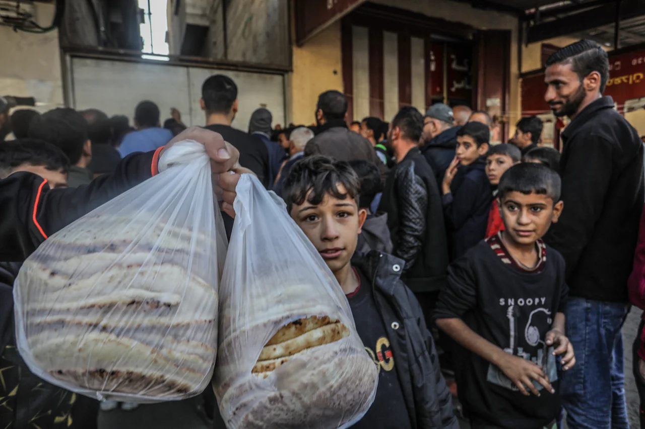 Healing Oven: 10,000 Loaves a Day